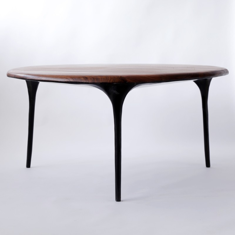 <a href="https://www.galeriegosserez.com/artistes/loellmann-valentin.html">Valentin Loellmann </a> - Steel - Table ronde